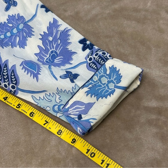 Gretchen Scott Top Tunic Blue White Abstract Floral Split Neck V-Neck Small - Picture 4 of 8